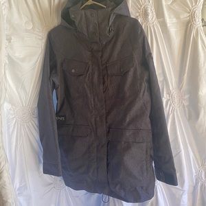 Dakine snow jacket with powder skirt